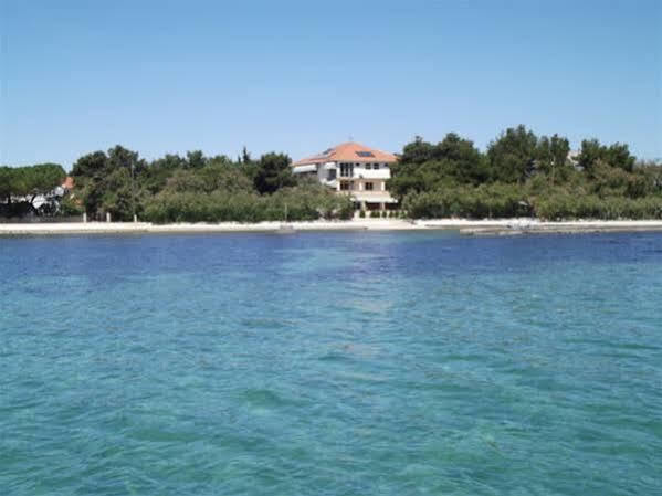 Guest House Malenica Sukosan Exterior photo